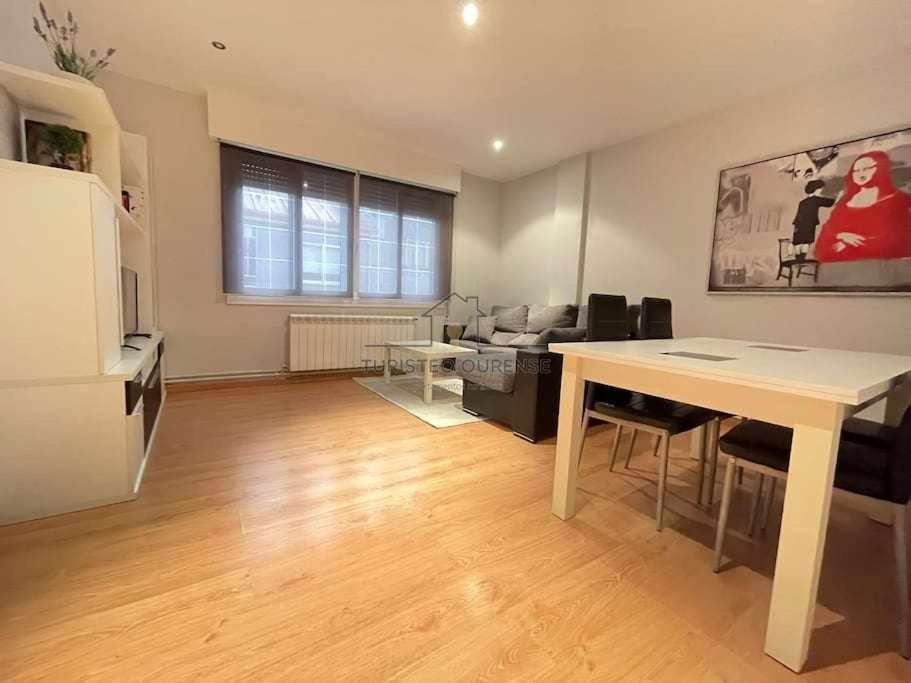 O Cuarto De Abastos Apartman Orense Kültér fotó